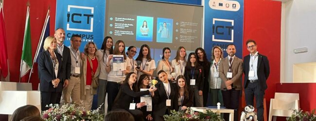 IA e creatività al Liceo Giannone: concluso a Palazzo Paolo V il progetto Euclide con ITS Academy