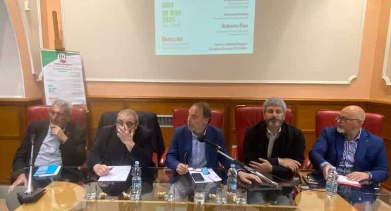 Regionali, Fico da Avellino: “Pancia a terra sul programma, dialogo aperto a moderati e civici”