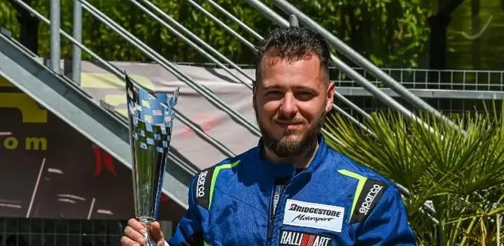 Successo del pilota Renato Russo di Arpaise, al 1º Memorial Ayrton Senna pilota di Formula 1, al Kartodromo Iscaro di Chianche