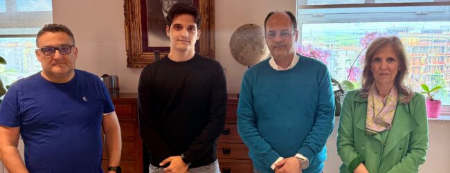 Matteo Di Cerbo, studente dell’ITI “G. B. Lucarelli” di Benevento, trionfa al progetto nazionale UNI.ON: un esempio di talento e meritocrazia.