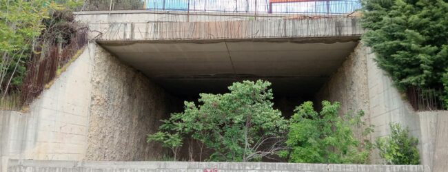 Le gallerie restano senza uscita, il problema è politico