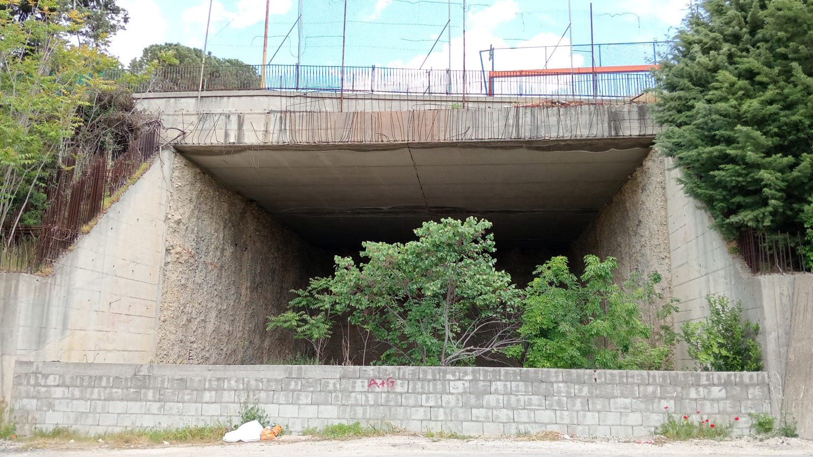 Le gallerie restano senza uscita, il problema è politico