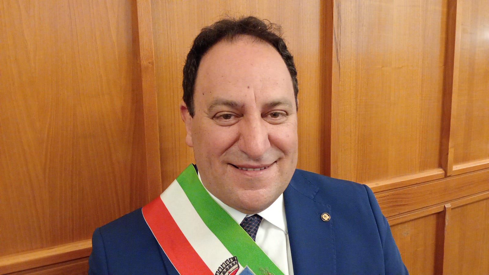 Aumento 30 % sulle bollette idriche, il sindaco di Calvi chiede l’annullamento del provvedimento e la riduzione del 50%