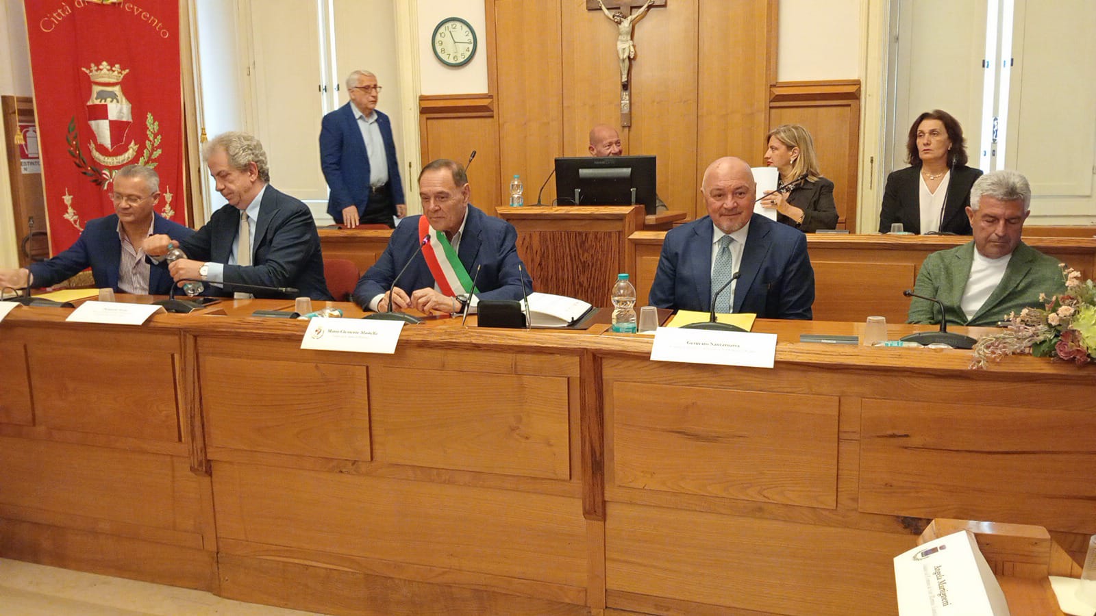 “S’ei fur cacciati, ei (non) tornar d’ogne parte…