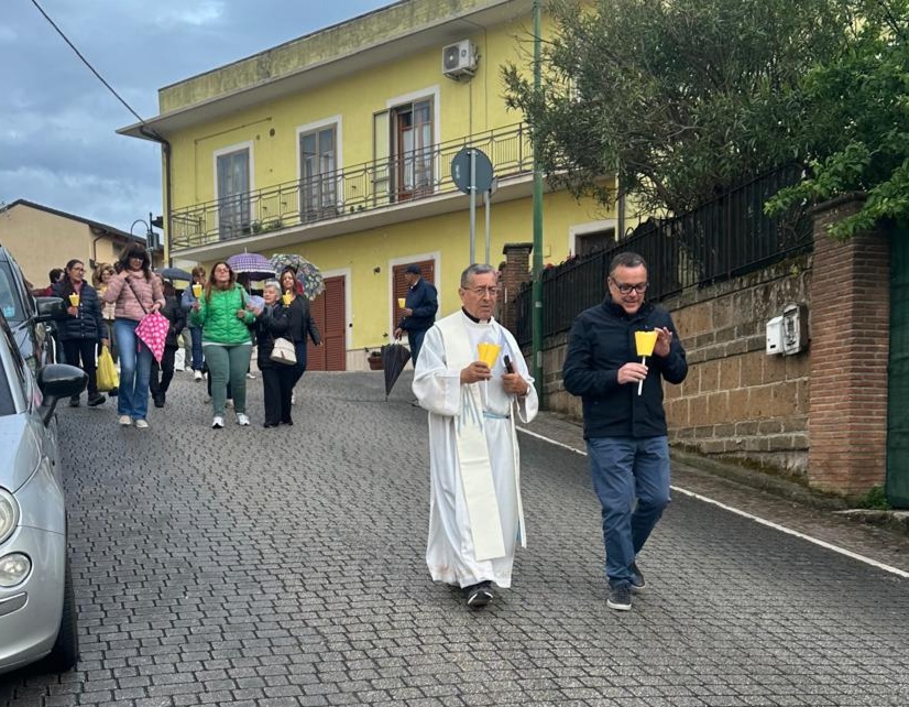 Celebrata a San Leucio del Sannio la Festività della Madonna di Fatima, l’intera comunità in preghiera