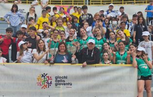 L’Istituto Comprensivo Federico Torre trionfa ai Giochi della Gioventù 2025: un ritorno storico per lo sport scolastico campano