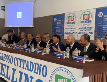 Forza Italia rilancia da Avellino: “Ricostruire il legame con i cittadini e i territori”