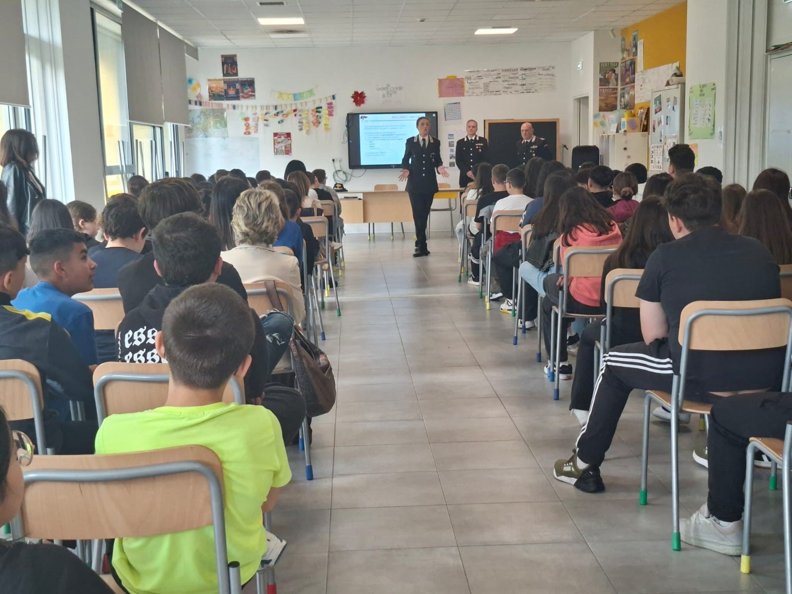 Scuola, il sindaco di Lioni: “Basta reggenze, servono leadership stabili e rispetto dei diritti degli studenti”