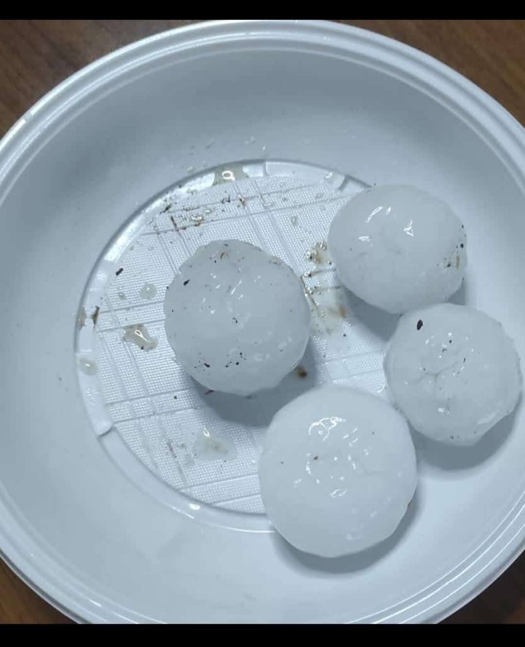 Maltempo nel Fortore: grandine e palle di ghiaccio danneggiano le coltivazioni