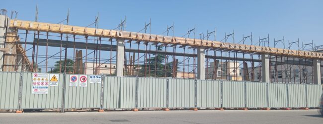 Benevento, ritrovato senza vita un operaio di 60 anni in piazza Risorgimento