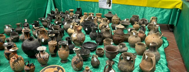 Guardia di Finanza recupera 398 reperti archeologici a Castelpagano