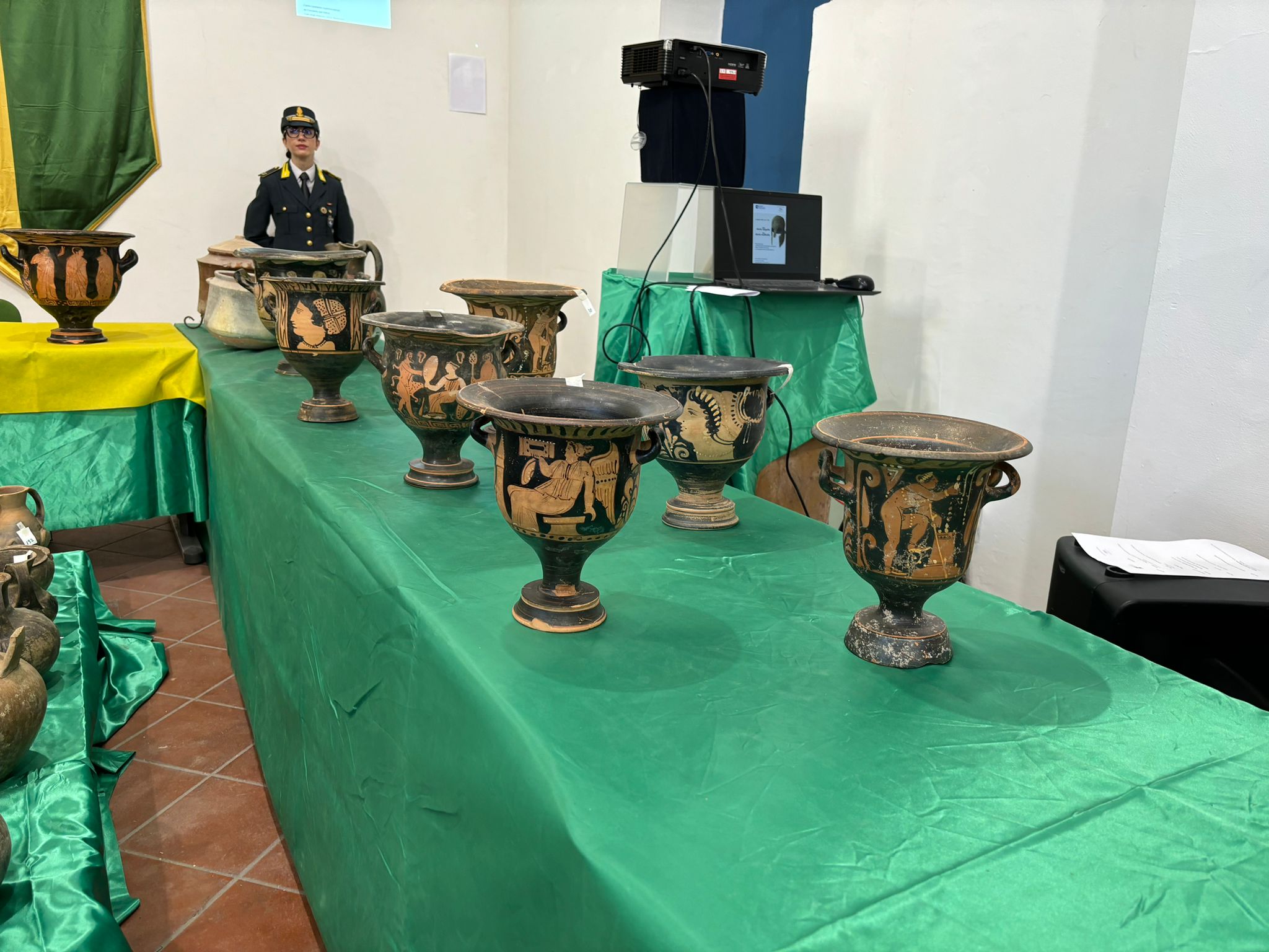 Senza titolo.jpgvasi