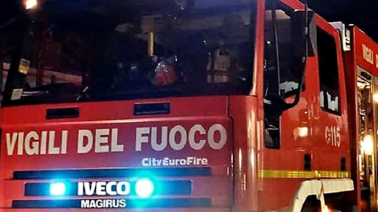 Maltempo Campania, oltre 250 interventi dei Vigili del fuoco