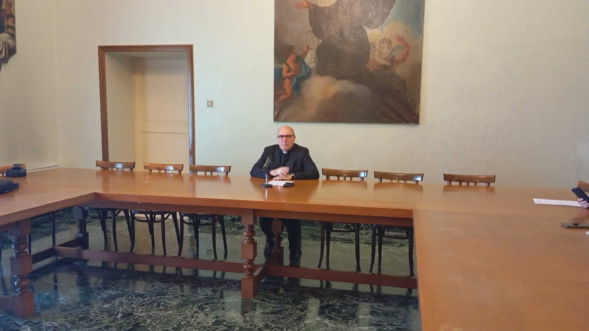 “La Cura della Parola”: il Vescovo Accrocca lancia il convegno diocesano e annuncia una fiaccolata contro la guerra