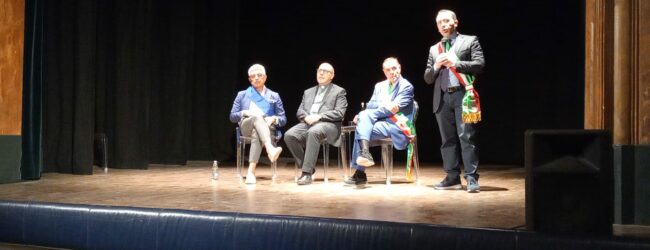 Accrocca: “c’è chi fa lo sporco gioco della guerra ma noi dobbiamo reagire”