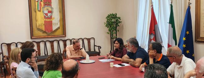 Via Saragat, riunione a Palazzo Mosti: a inizio ottobre via i lavori per eliminare umidità in risalita e problemi alle fogne