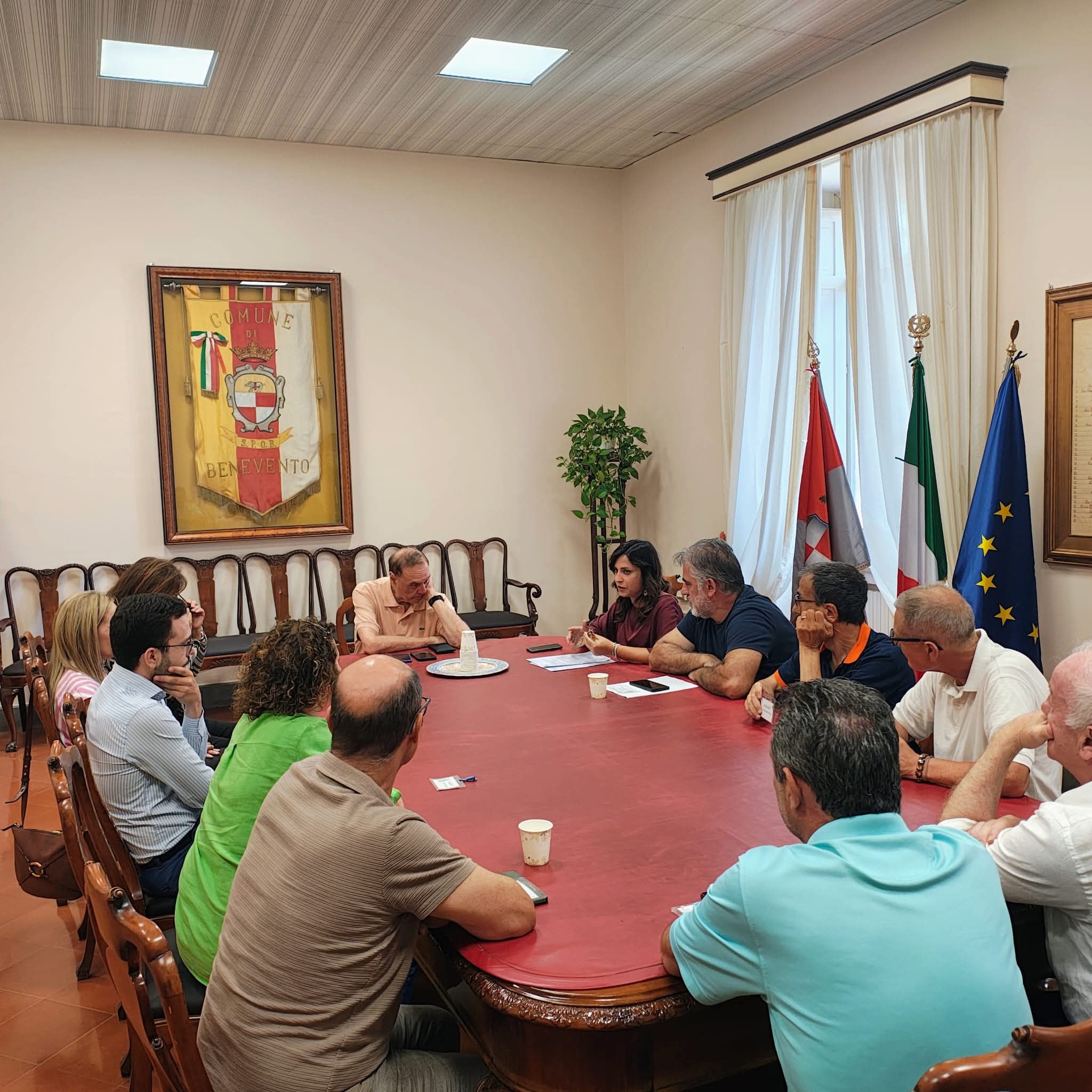 Via Saragat, riunione a Palazzo Mosti: a inizio ottobre via i lavori per eliminare umidità in risalita e problemi alle fogne