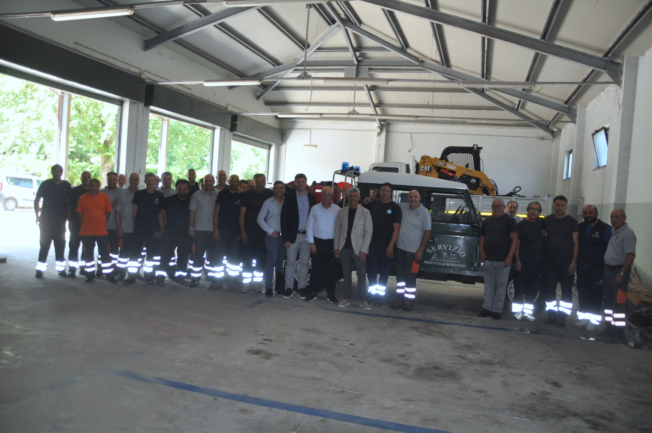 Il Presidente Lombardi in visita all’ Antincendio boschivo di Piano Cappelle