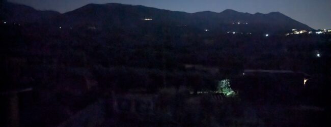 Frazione San Silvestro (Sant’Agata De’Goti – BN) da giorni al buio e segnalazioni censurate su Facebook. Il diritto di parola non deve essere un’opzione