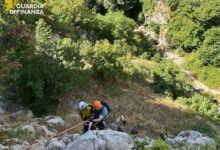 Guardia di Finanza Avellino: tratto in salvo alpinista bloccato su via ferrata sulle montagne di Volturara Irpina