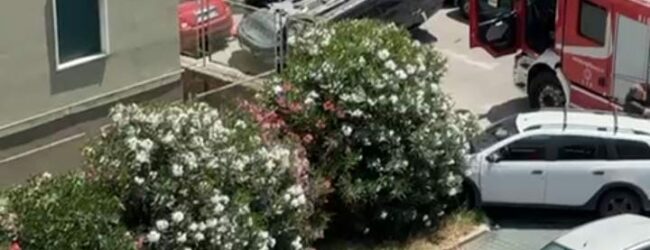 Incidente tra due auto al Rione Ferrovia, un ferito