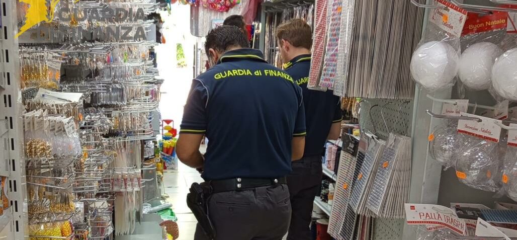 Gdf Avellino: intensificazione delle attività di controllo economico del territorio, raffica di multe per oltre 100mila euro. Denunciati 7 responsabili