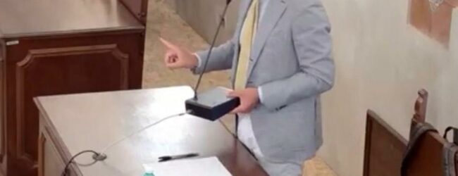 Stravino (FdI) “Airola a rischio default, svegliamoci