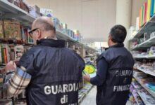 Benevento: controlli della Guardia di Finanza, sequestrati oltre 79mila prodotti e scoperti 3 lavoratori in nero