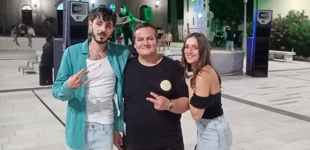 Al “Santu Rock Fest” di Arpaise, si è esibito il talentuoso artista Marco Donisi, giovanissimo concittadino di Arpaise