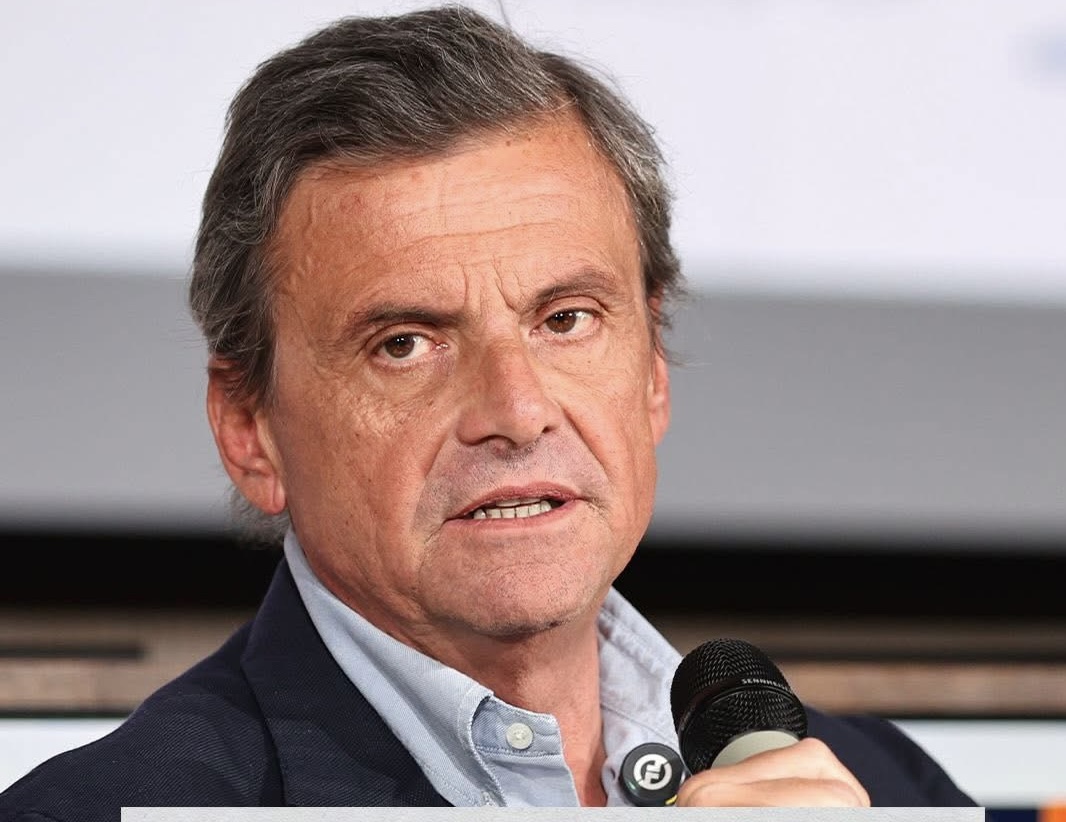 Regionali Campania, Calenda: “Da Di Fenza pantomime indecenti, via da Azione”