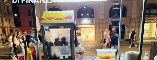 Avellino, sequestrato chiosco ambulante abusivo di panini in centro città