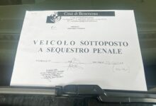 Scontro tra auto a Benevento: indagini in corso, sequestrati i mezzi