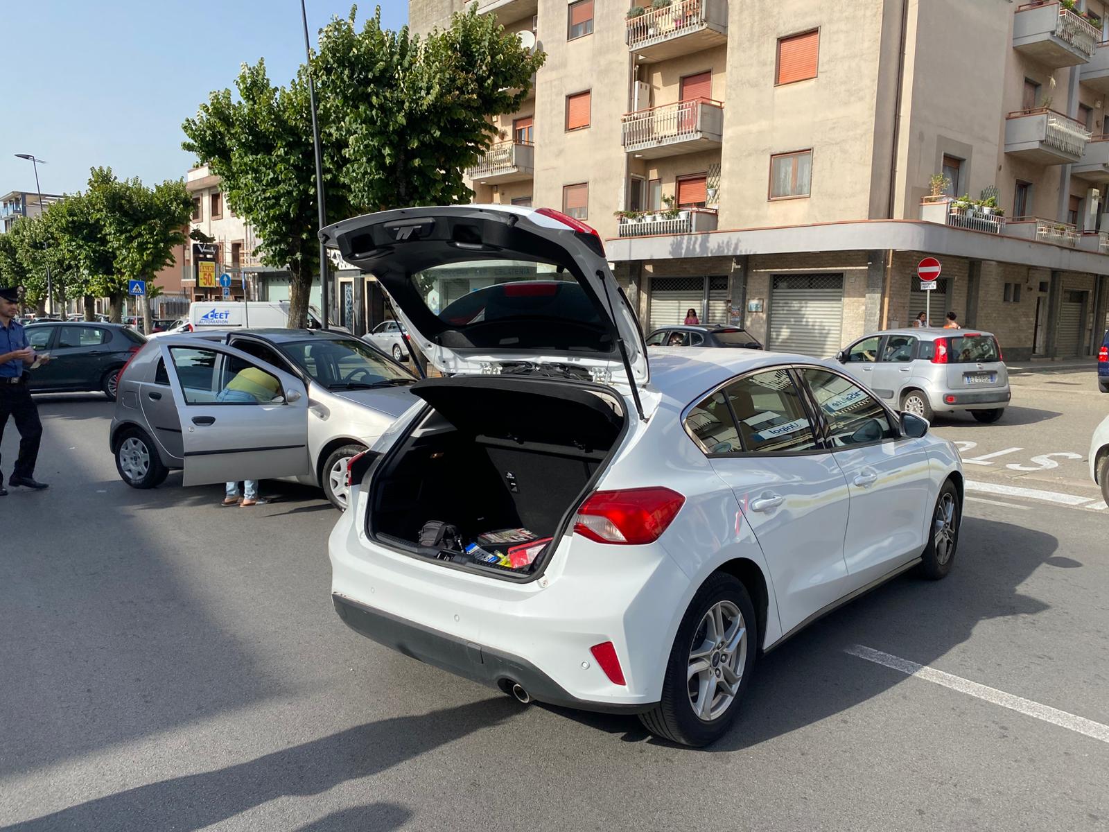 San Giorgio del Sannio, scontro tra tre auto lungo viale Spinelli: tanta paura ma nessun ferito grave