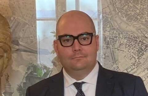 Grave attentato al Bar Arcella: il sindaco Aquino esprime solidarietà e condanna il vile gesto