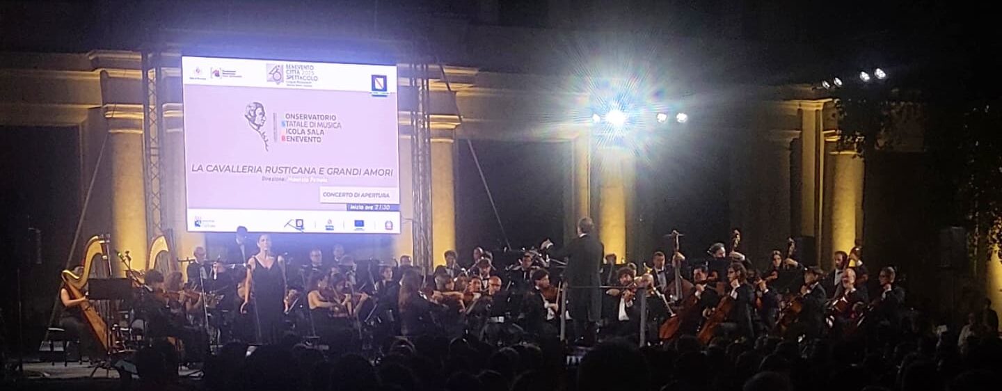 Benevento Città Spettacolo: “Cavalleria rusticana e grandi amori” emozioni in piazza Roma