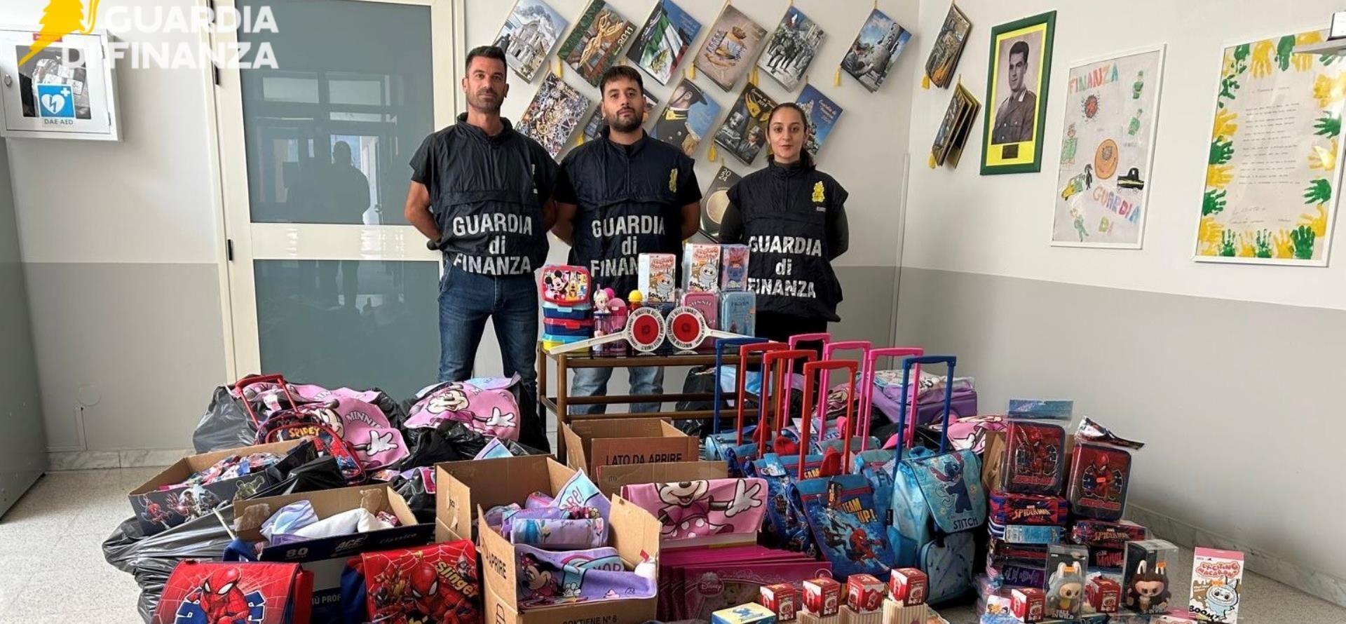 Avellino, maxi sequestro a Montella di articoli “Disney” contraffatti