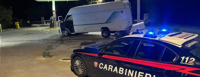 Tentato furto a un distributore di carburanti a Venticano, in fuga tre malviventi