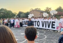 Pietrelcina, fiaccolata per Umberto: un silenzio surreale accompagna l’inizio del corteo