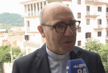 “Trasformiamoci in artigiani di pace”: il messaggio di Natale del Vescovo Accrocca alla diocesi