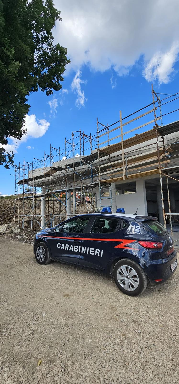 Crollo di un ponteggio mobile a Montefalcione: 50enne ferito