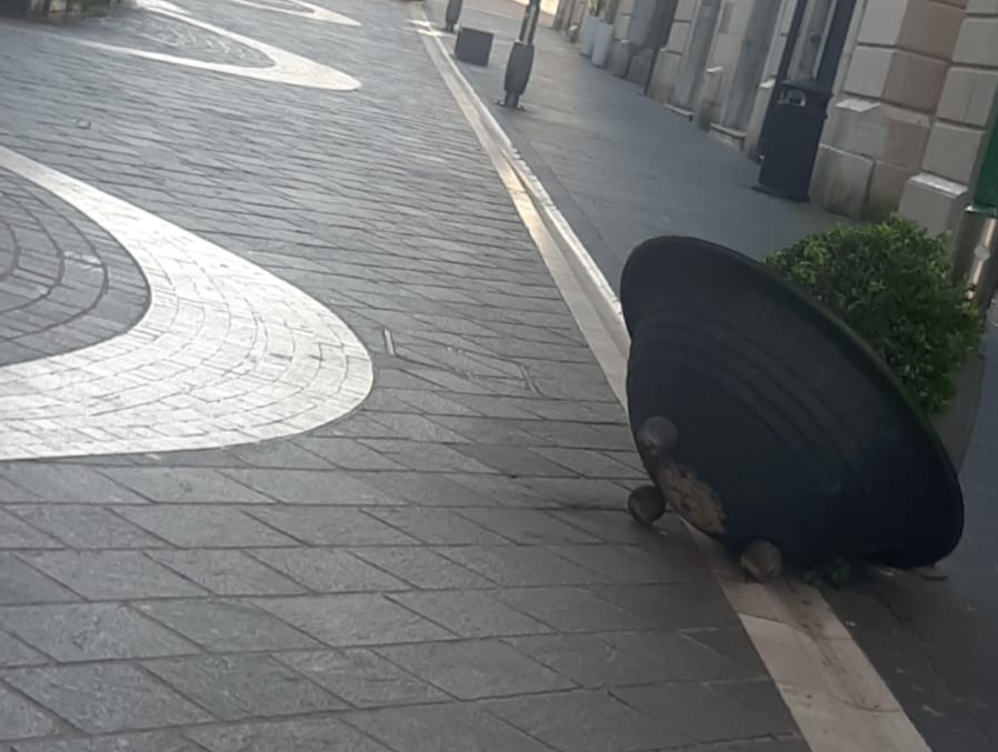 Atti vandalici lungo corso Garibaldi, Mastella: “Individuazione rapida del responsabile è gran risultato e monito per gli altri”