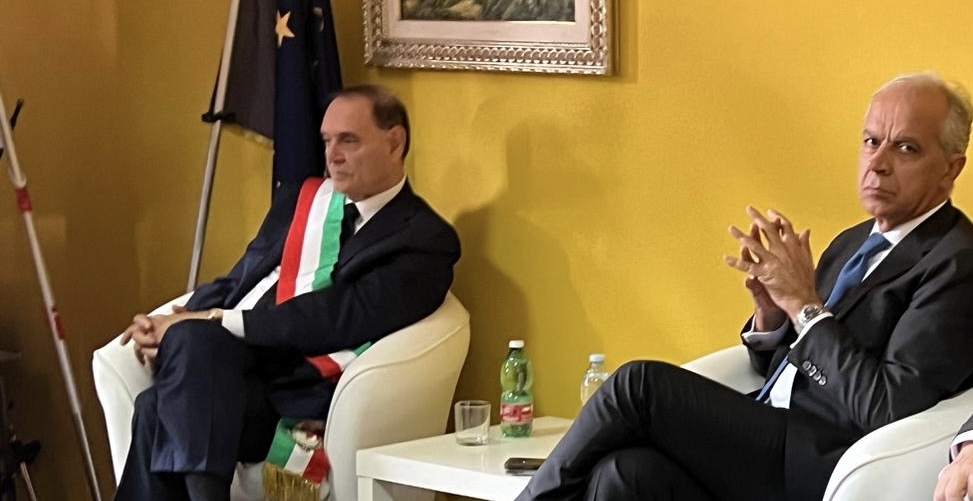 Mastella, solidarietà al ministro Piantedosi per gli insulti ricevuti a Milano