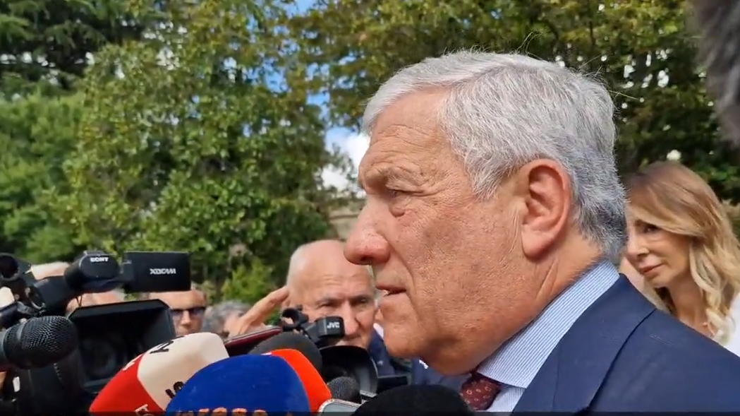 Regionali Campania, Tajani: “Non c’è fretta, i candidati saranno scelti prima del voto nelle Marche”