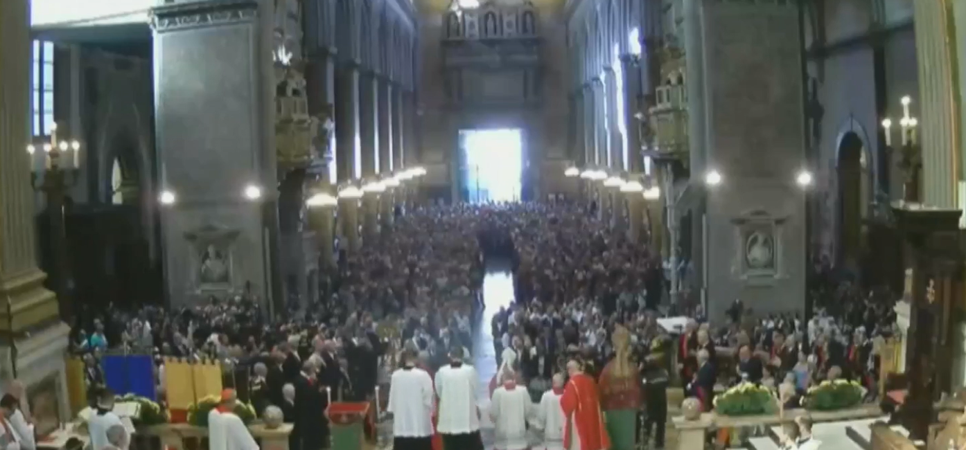 Napoli, Il sangue di San Gennaro si è sciolto