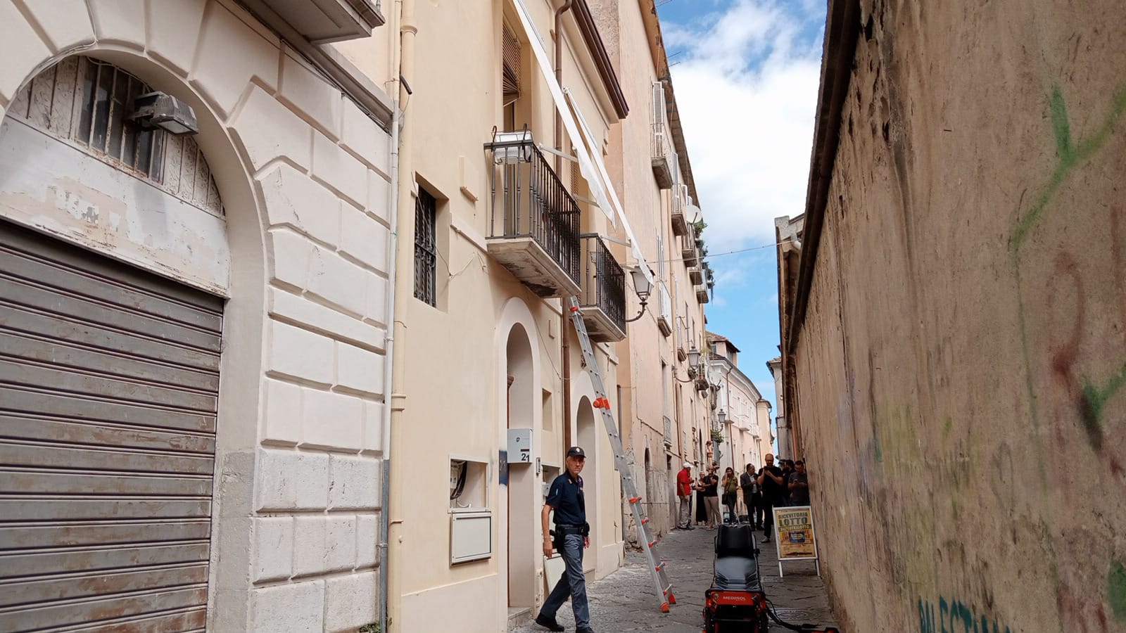 Arriva lo sfratto esecutivo, donna oppone resistenza e scatta l’intervento delle forze dell’ordine