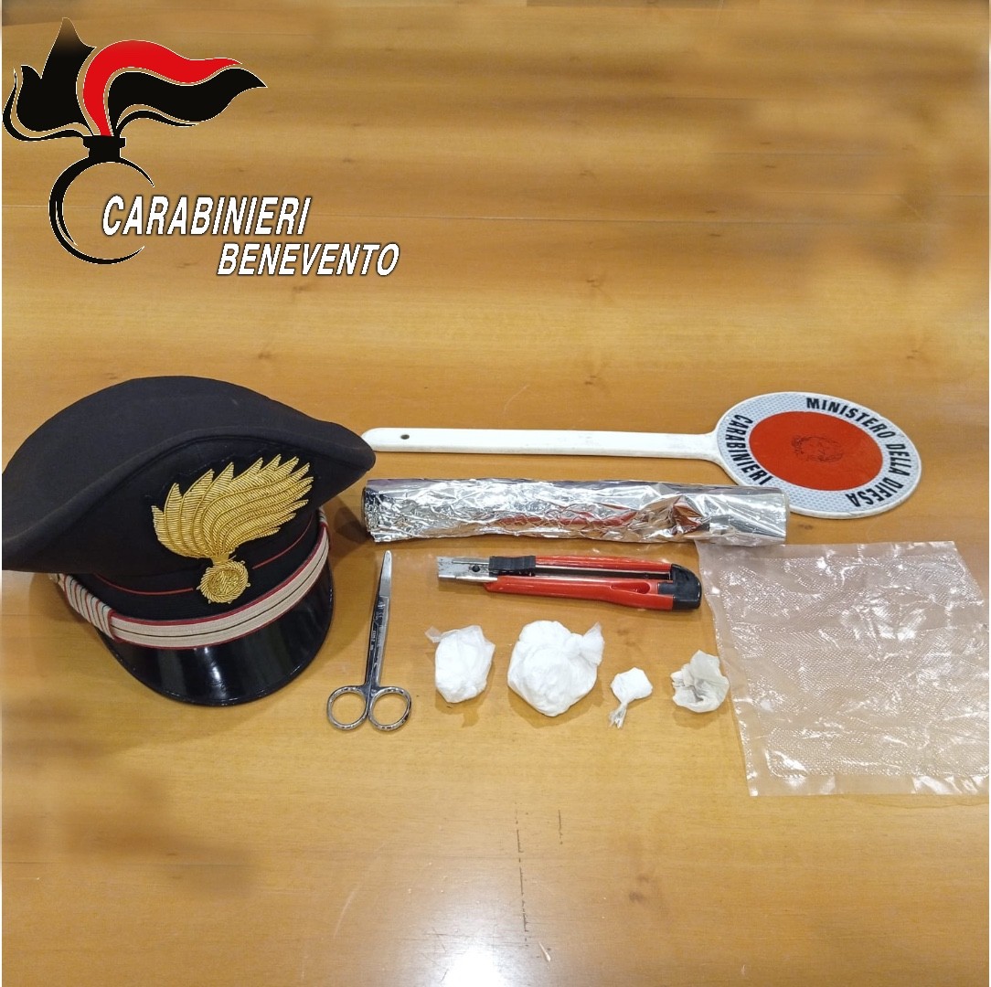 Blitz antidroga a Benevento: 37enne arrestato per spaccio