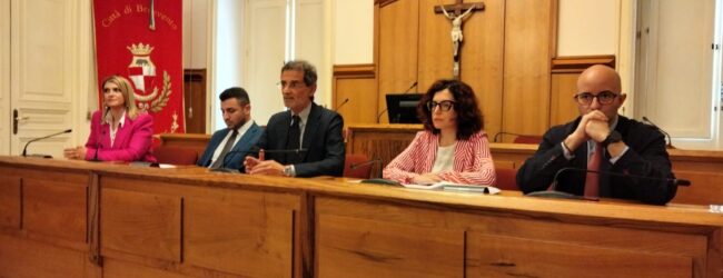 Mensa scolastica, opposizione: la trasparenza non e’ un’opzione, Mastella risponda con i fatti 