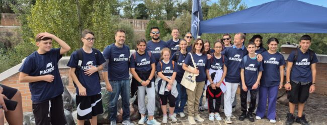 Studenti dell’Ipsar “Le Streghe” in prima linea: ripuliti gli argini del Calore, un esempio di cittadinanza attiva