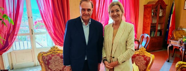 Incontro istituzionale tra il sindaco Mastella e la direttrice generale Asl Spinosa