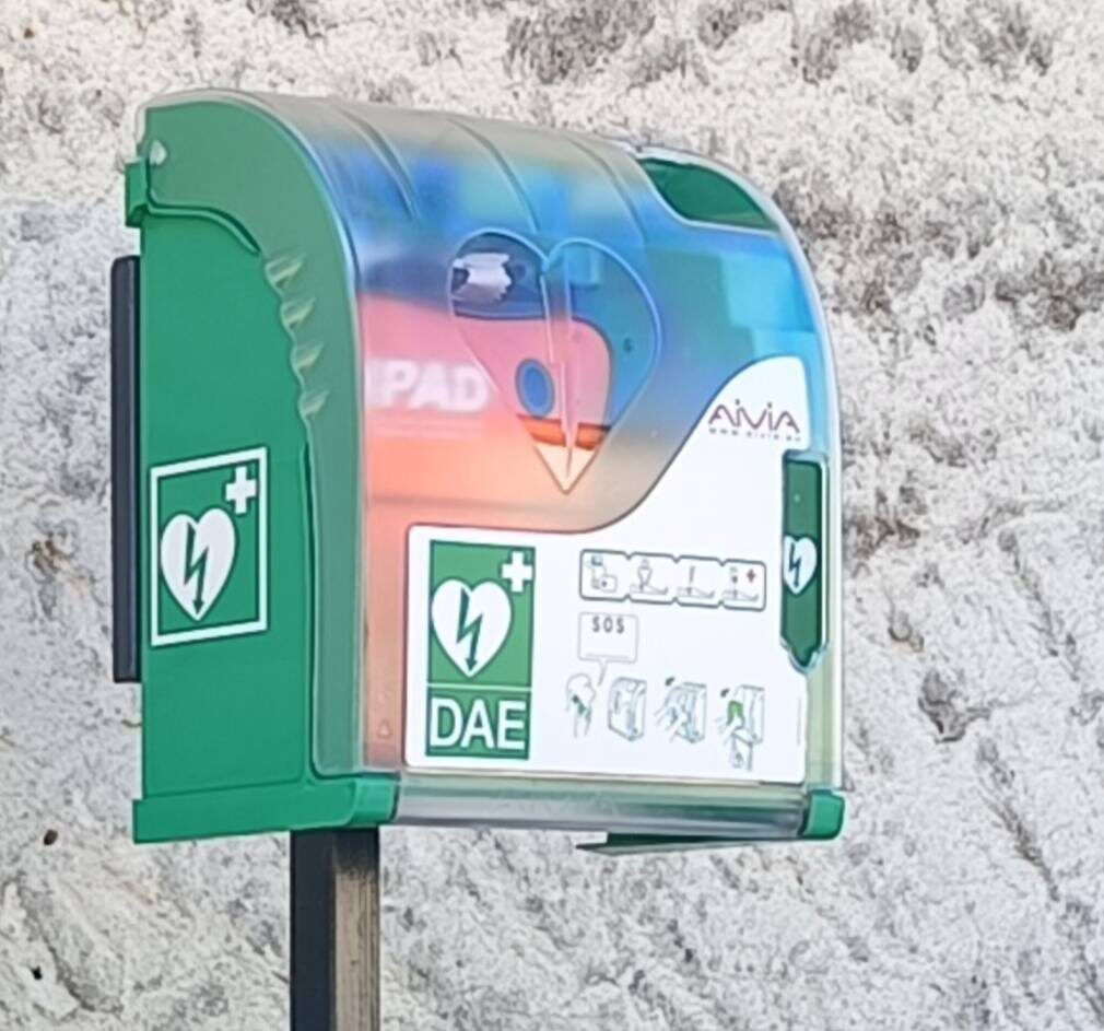 Apollosa diventa Comune cardioprotetto: installati tre defibrillatori in punti strategici